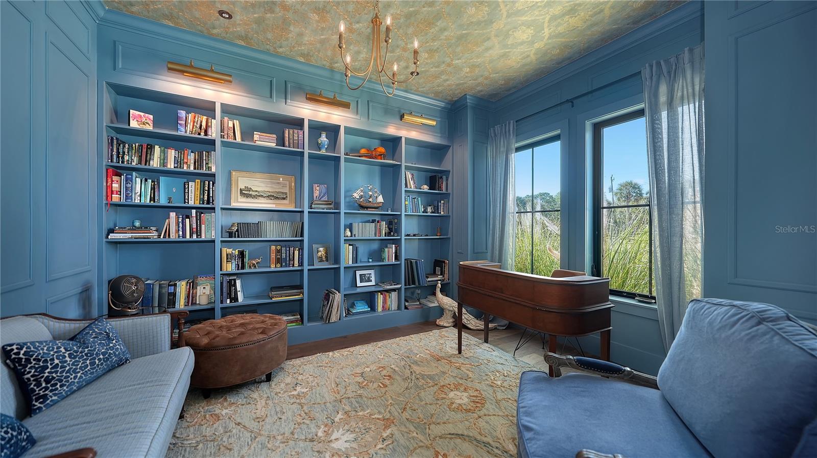 SADDLE CREEK - Residential