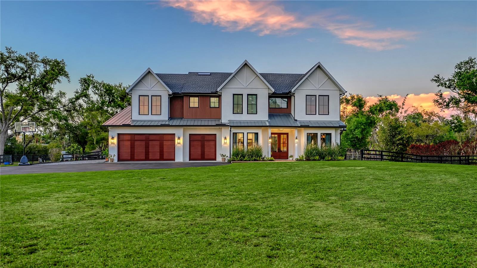 SADDLE CREEK - Residential