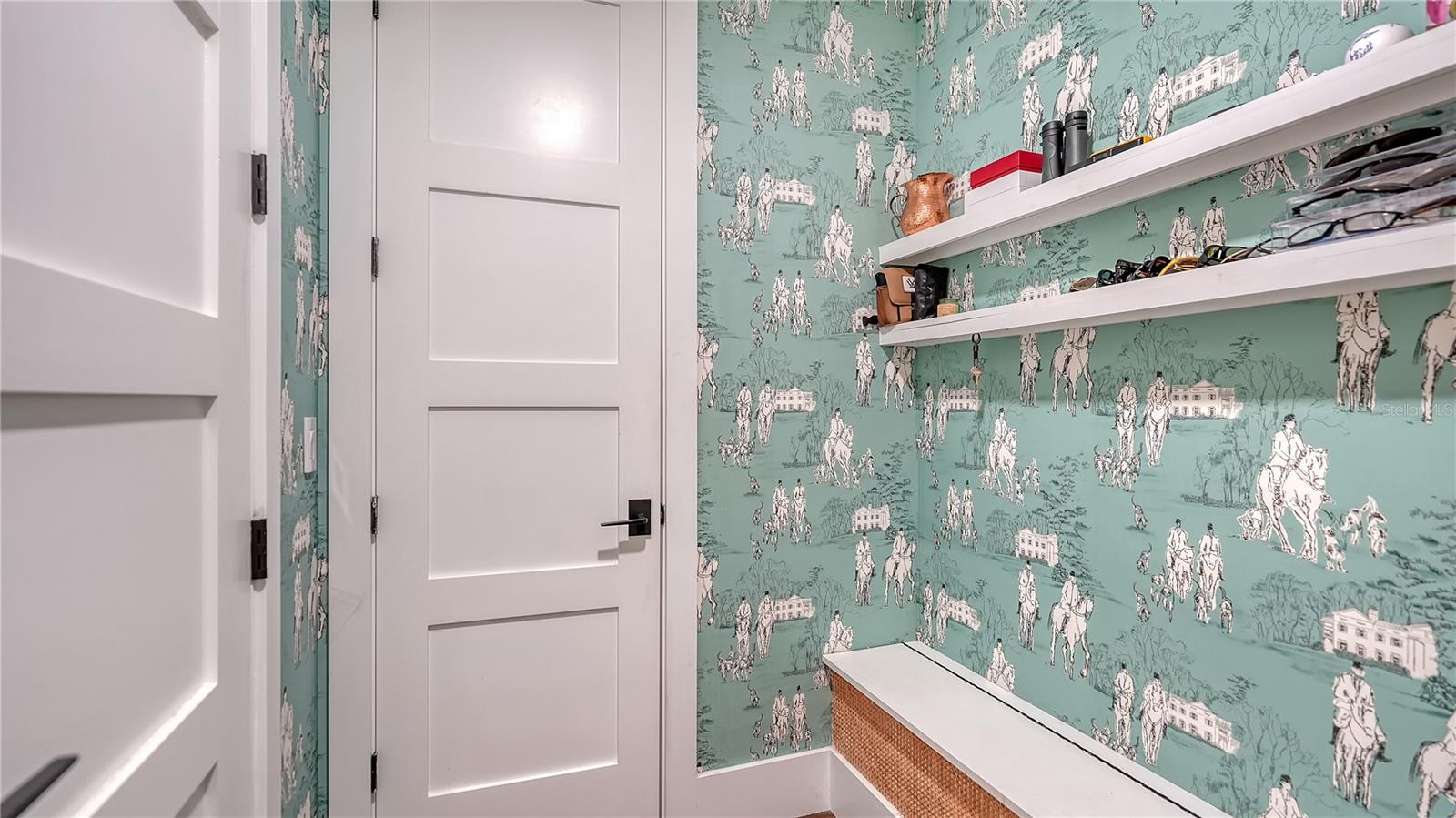 SADDLE CREEK - Residential