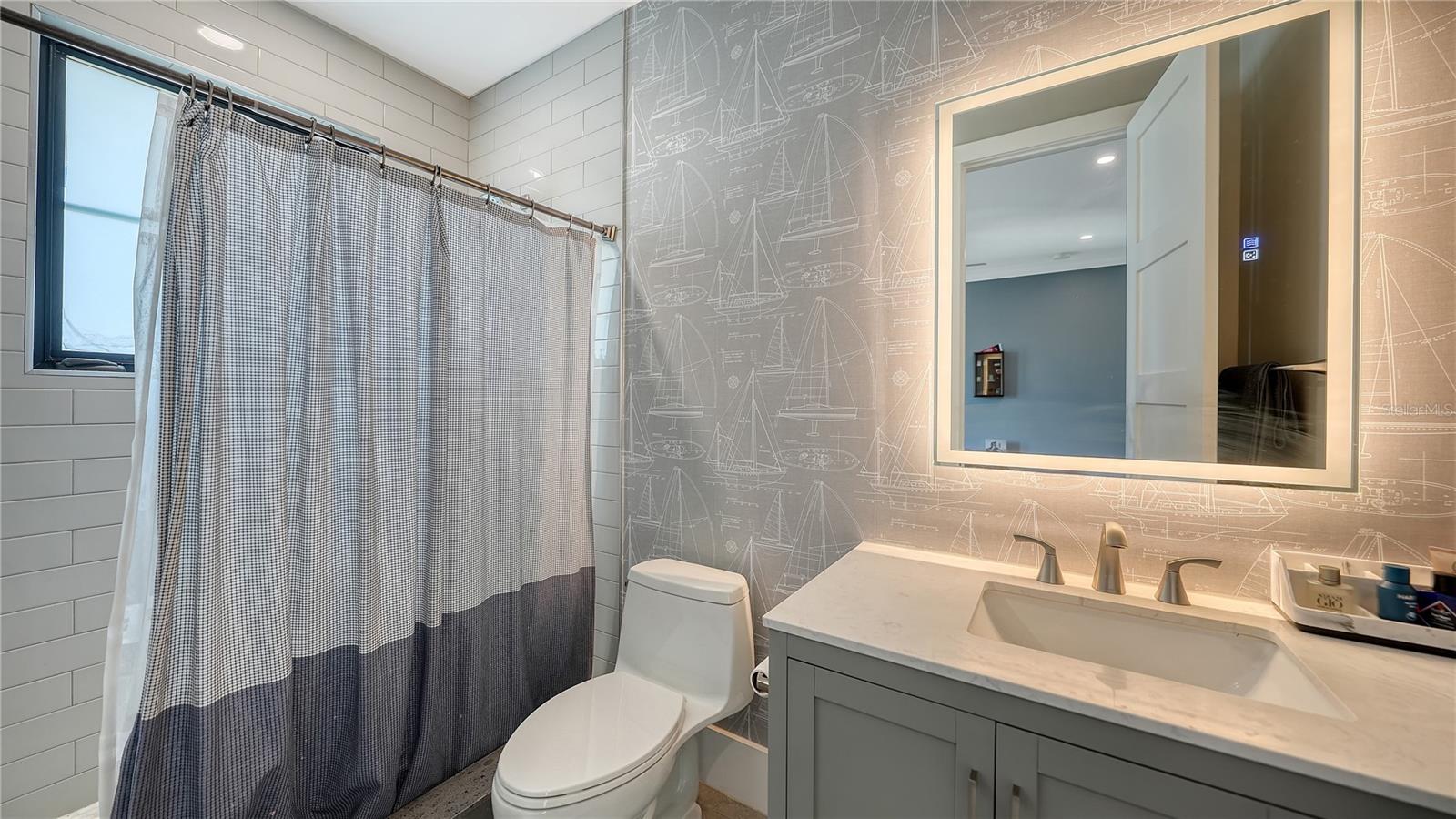 SADDLE CREEK - Residential