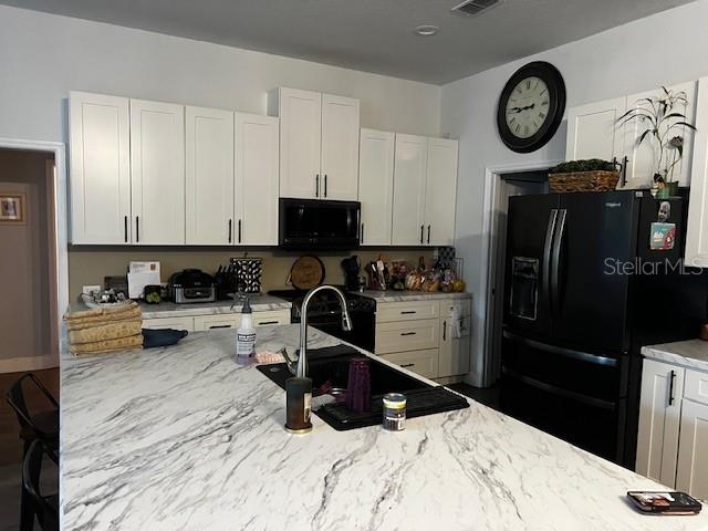 Casas a venda 3 - Jen Dantas 1 GRAYTWIG COURT W