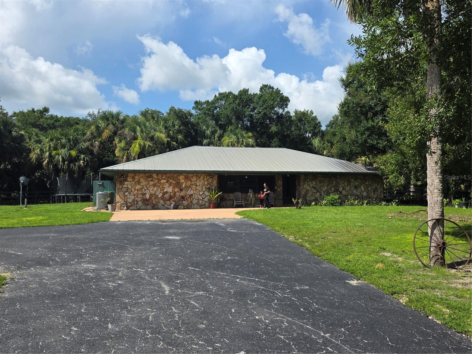 43451 & 43631 FARABEE ROAD