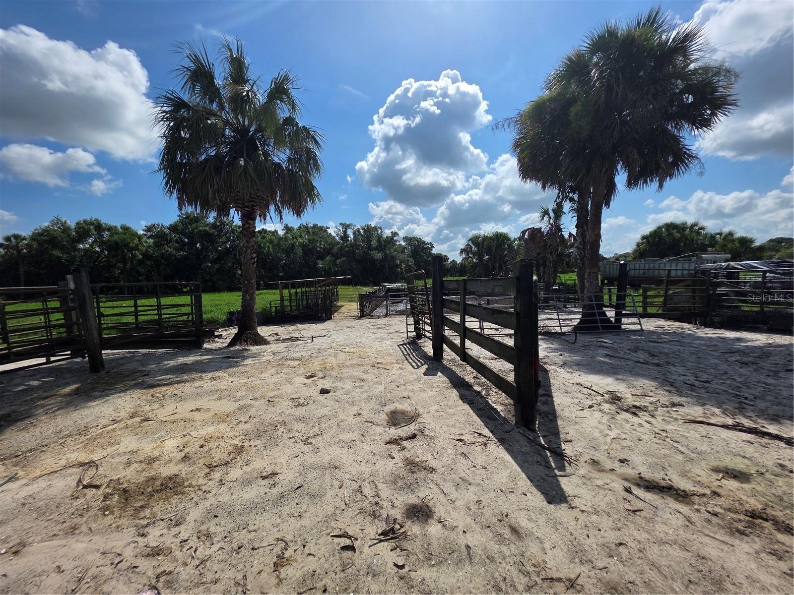 PAULAND ACRES - Residential