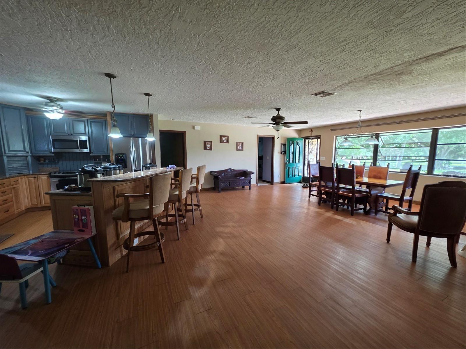 PAULAND ACRES - Residential