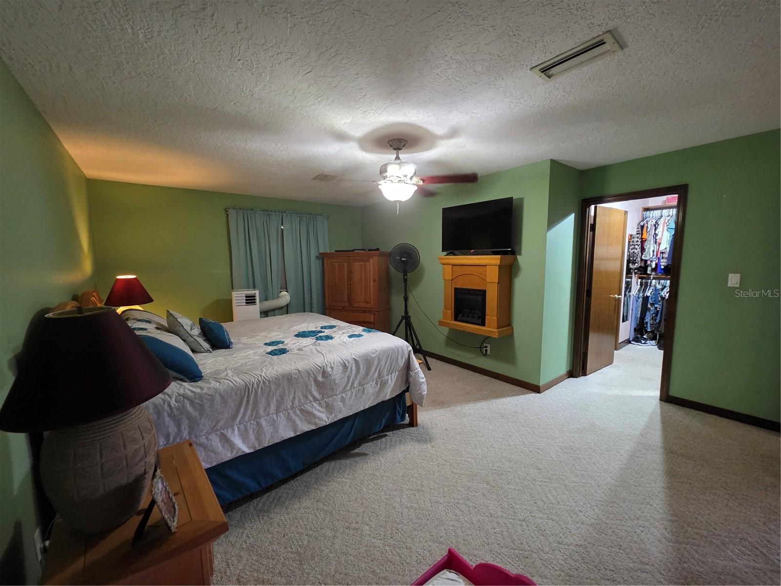 PAULAND ACRES - Residential