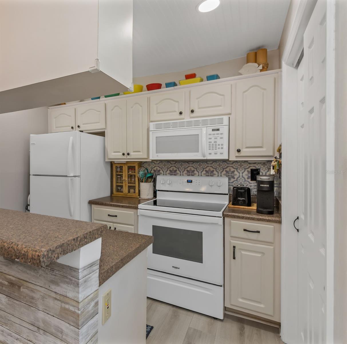 EASTWOOD PINES PH 1 CONDO - Residential