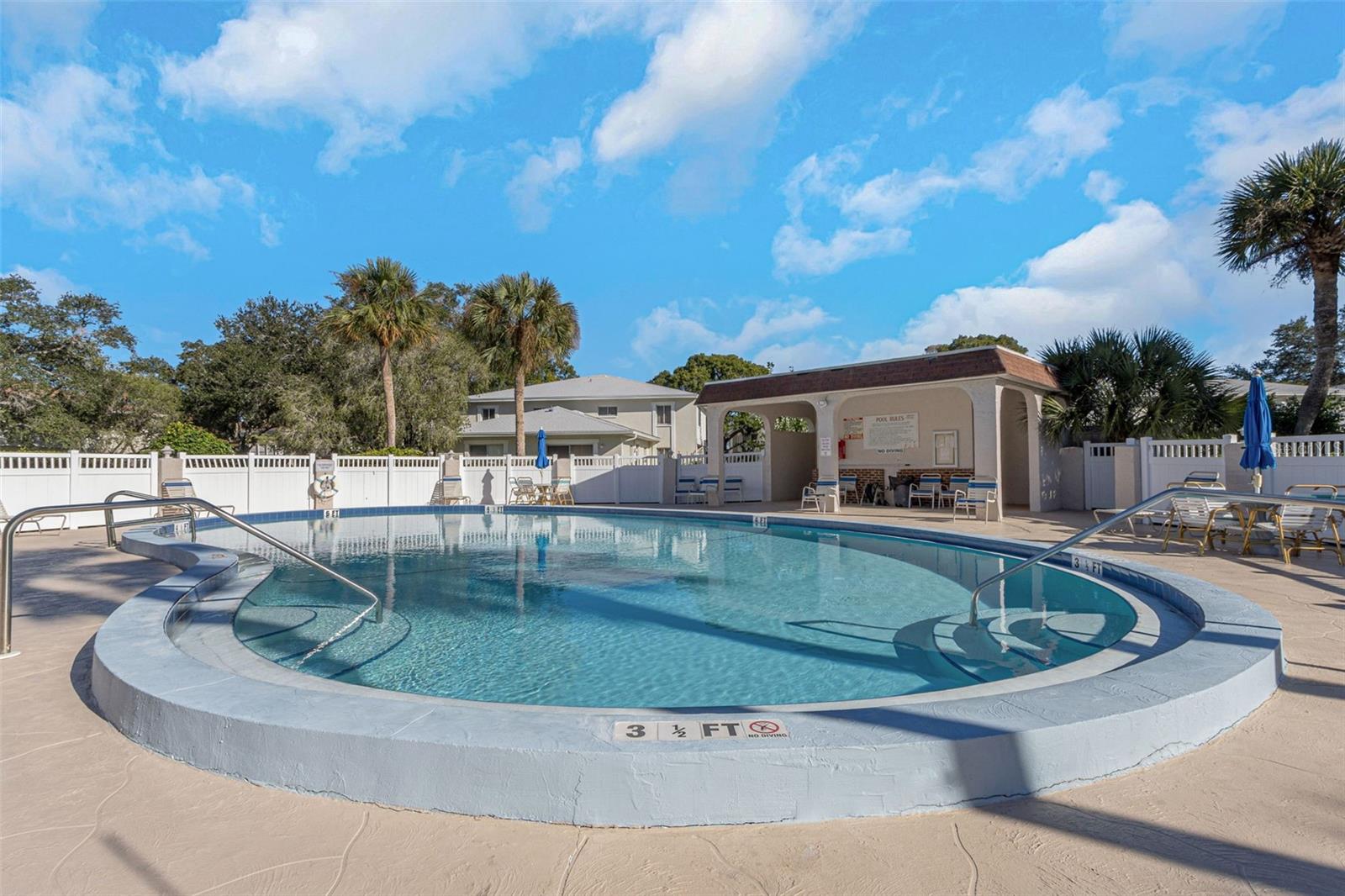 EASTWOOD PINES PH 1 CONDO - Residential