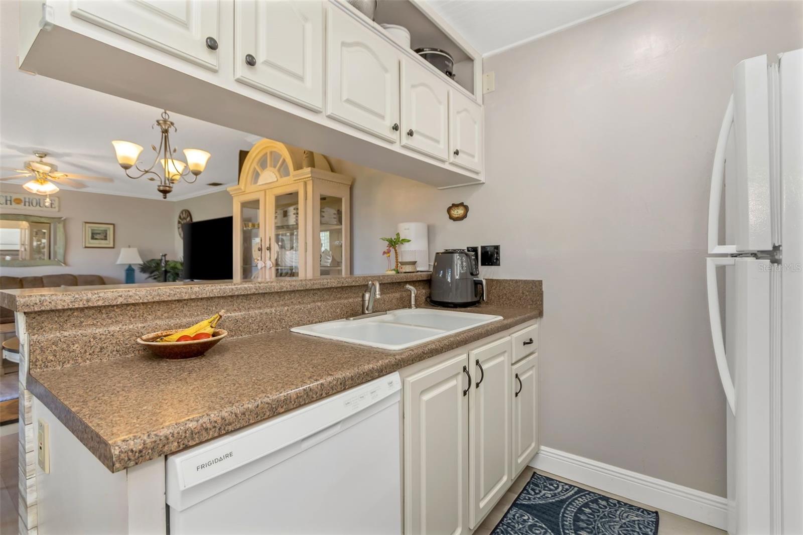 EASTWOOD PINES PH 1 CONDO - Residential