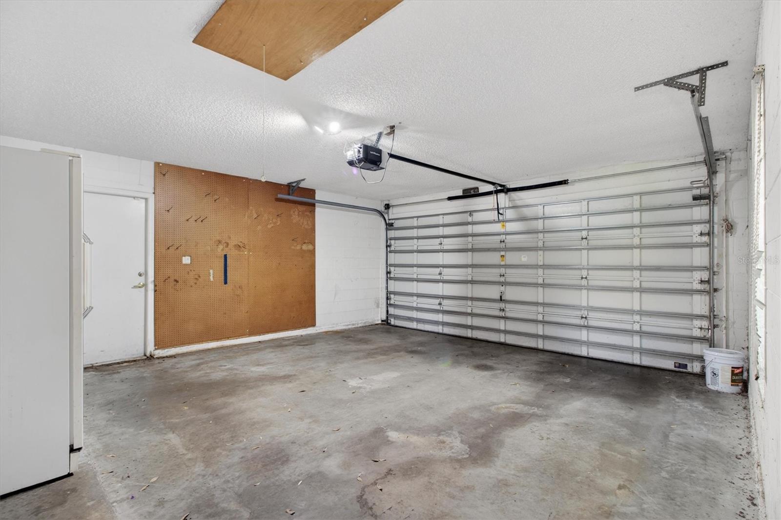 LAKE UNDERHILL PINES - Residential