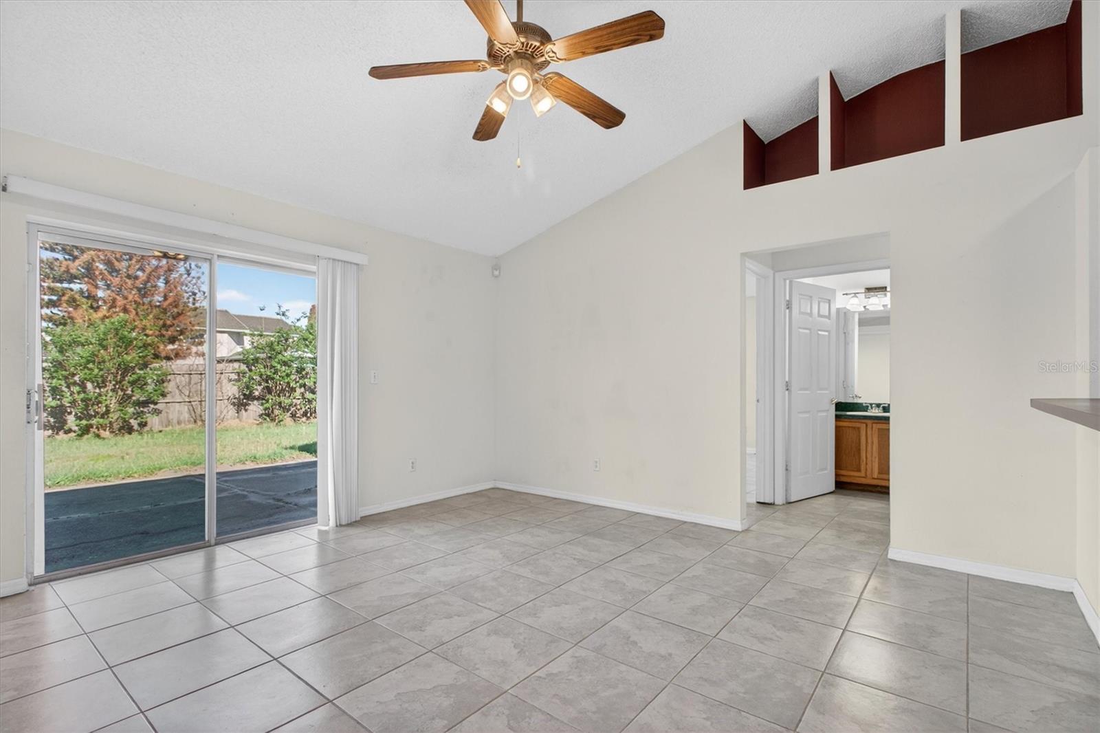 LAKE UNDERHILL PINES - Residential