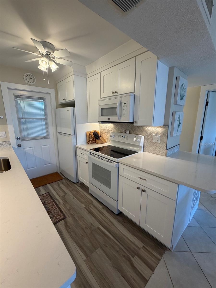 3808 GULF OF MEXICO DRIVE E105