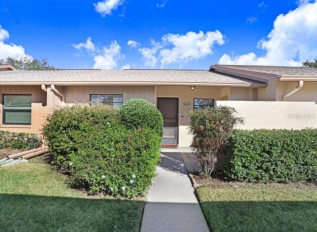 Photo of 38429 Cottonwood Place, Zephyrhills, FL 33542 (MLS # TB8471535)