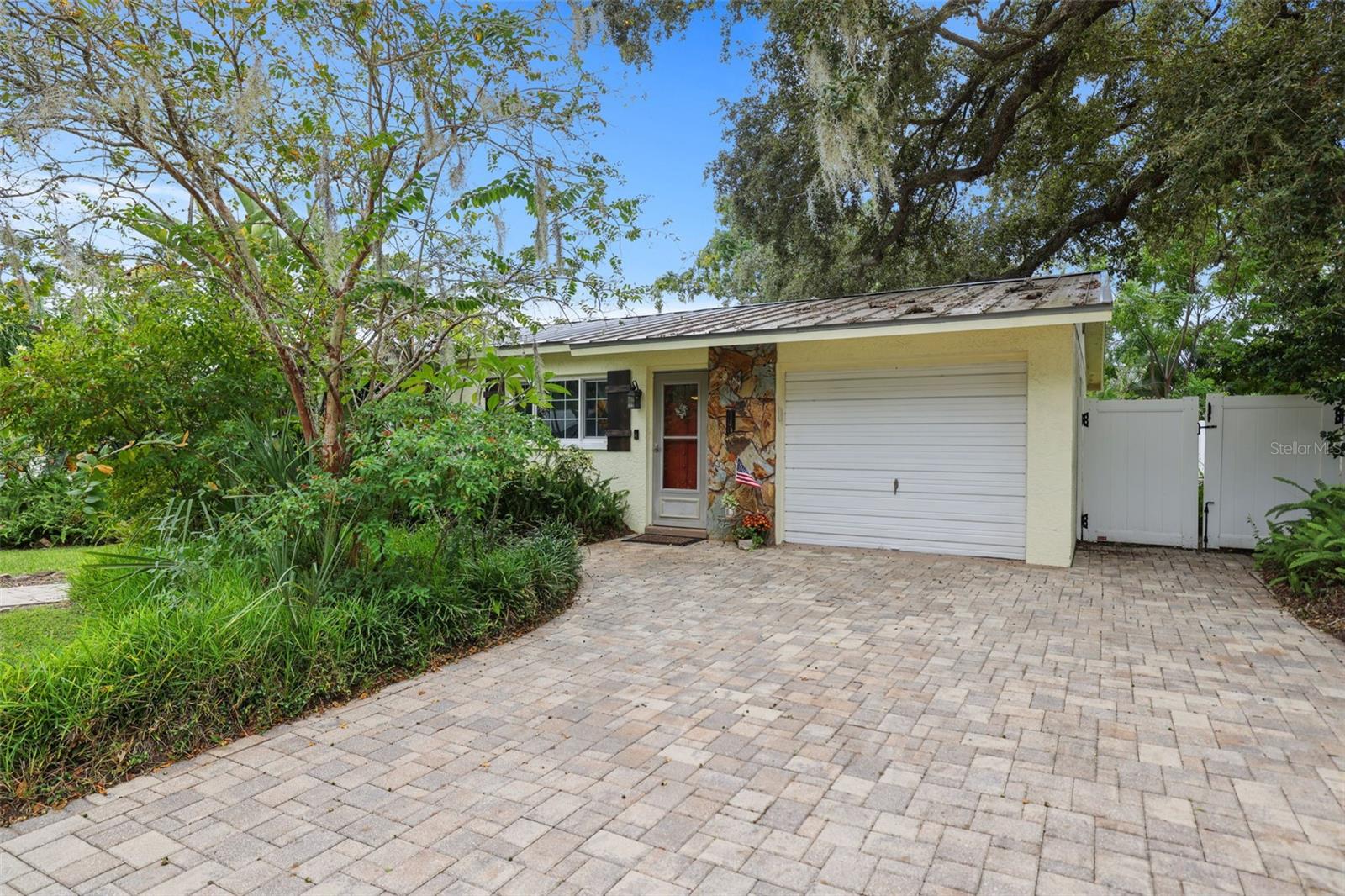 HARBOR HILLS PARK ADD - Residential