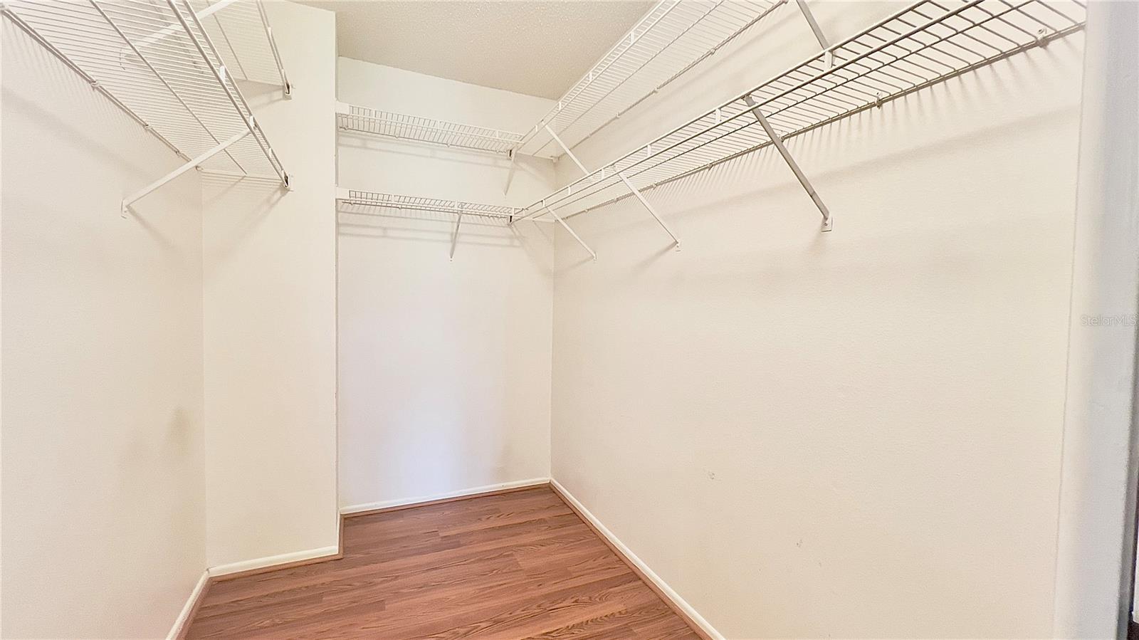 CEDAR CREEK - Residential