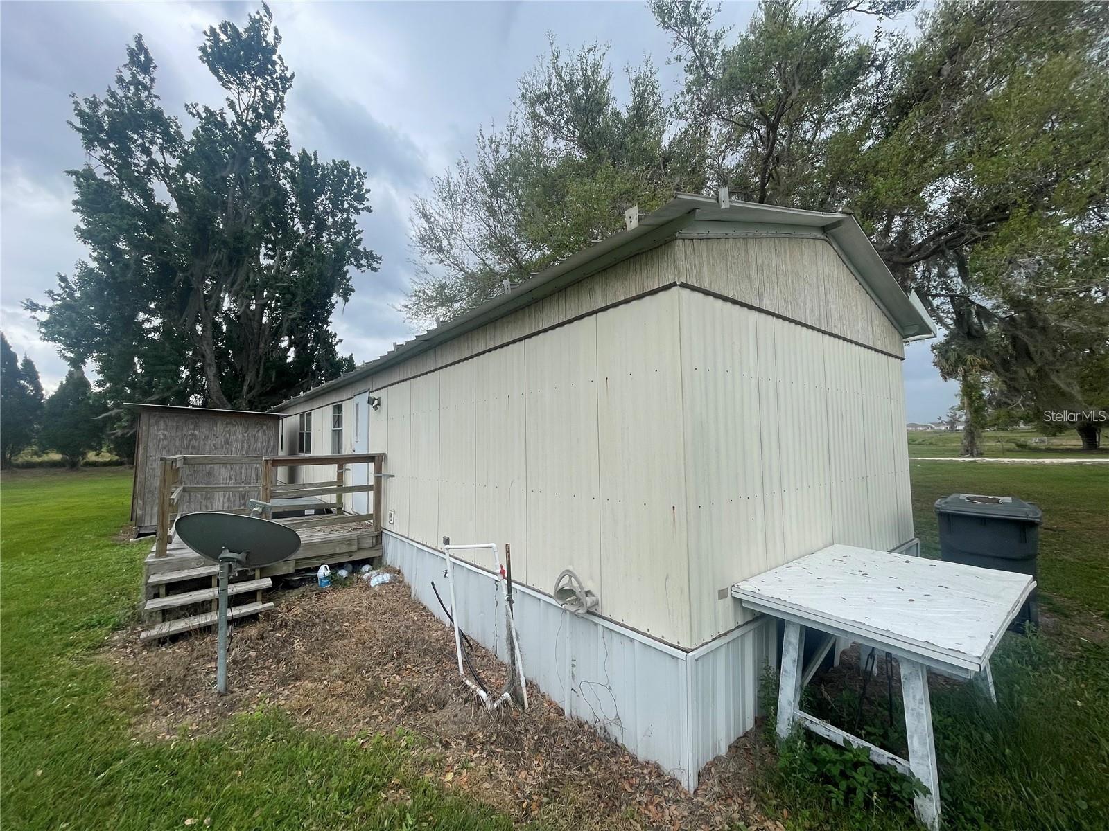 LAWNDALE - Residential Income