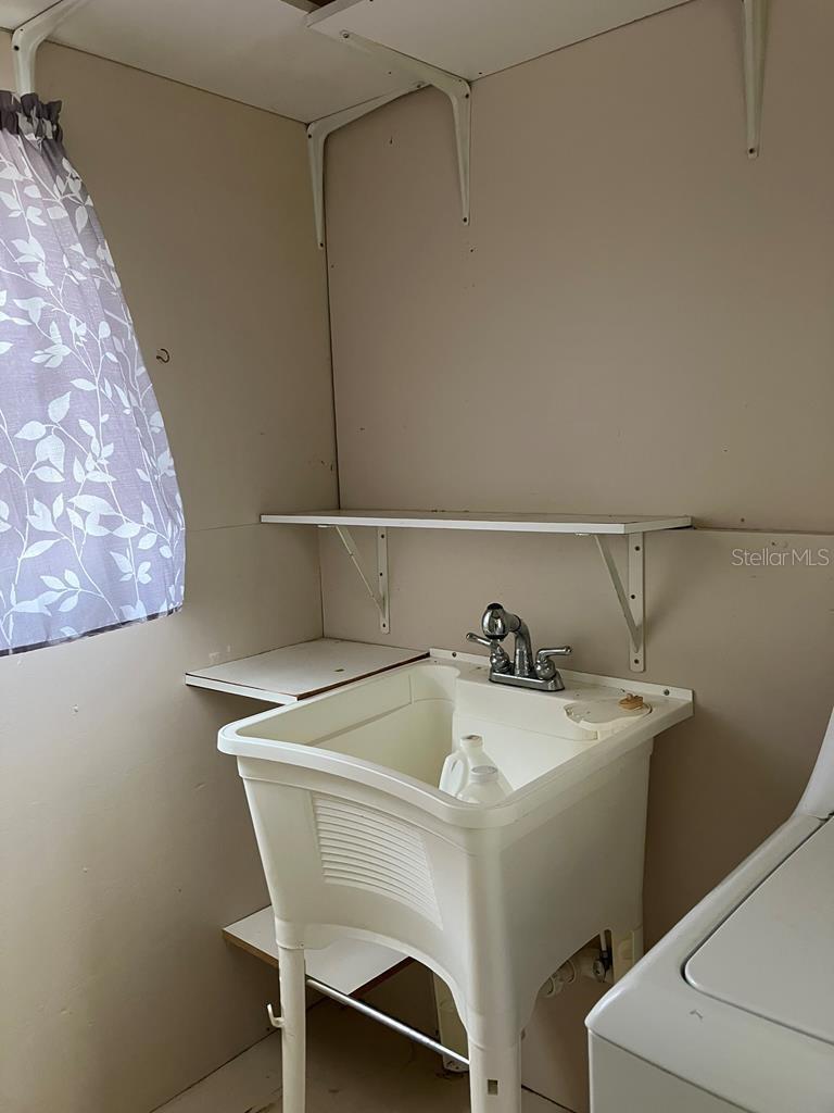 TAVARES LAKE FRANCES ESTATES - Residential