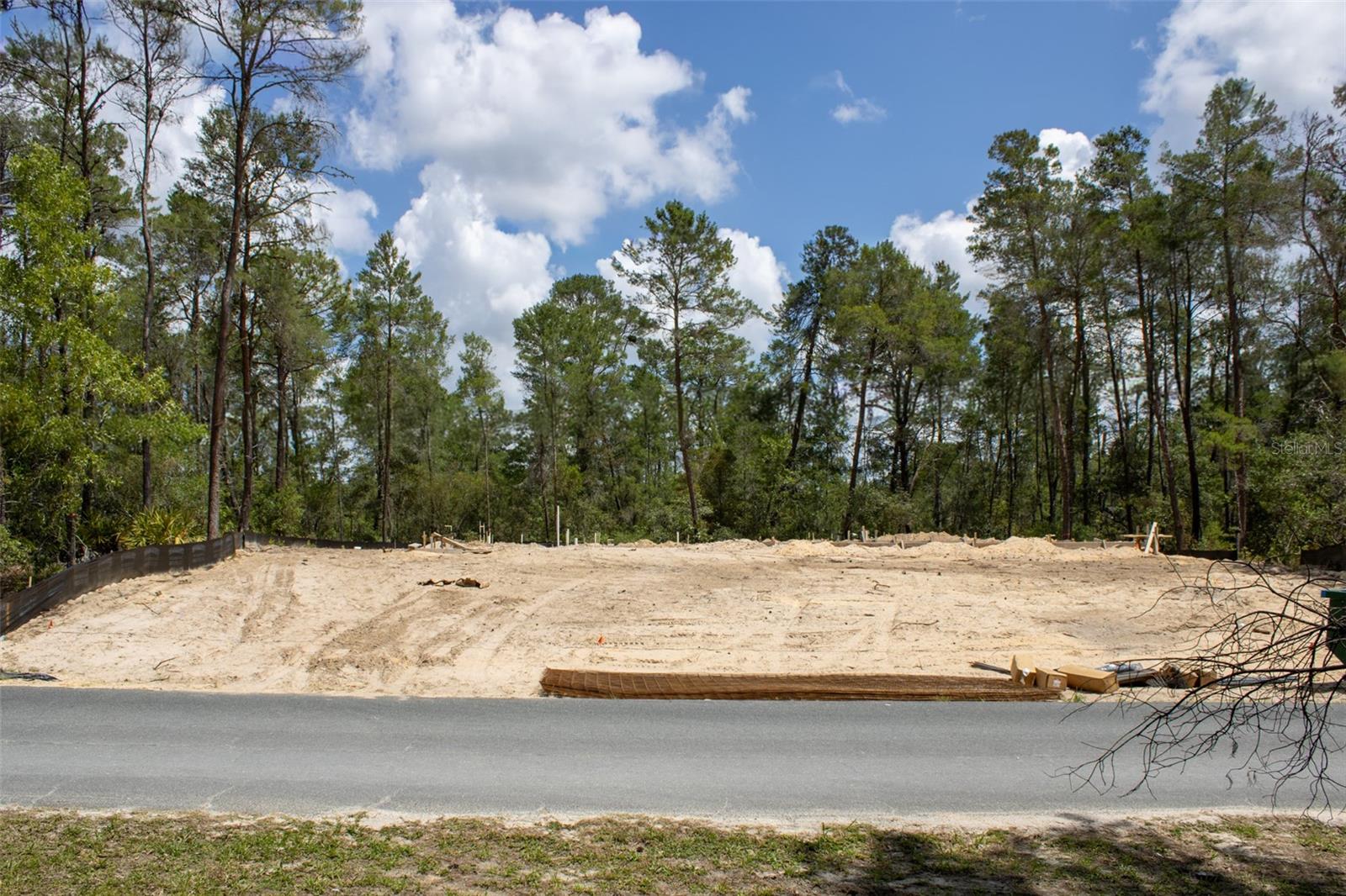 PINE RIDGE UNIT 01 - Residential