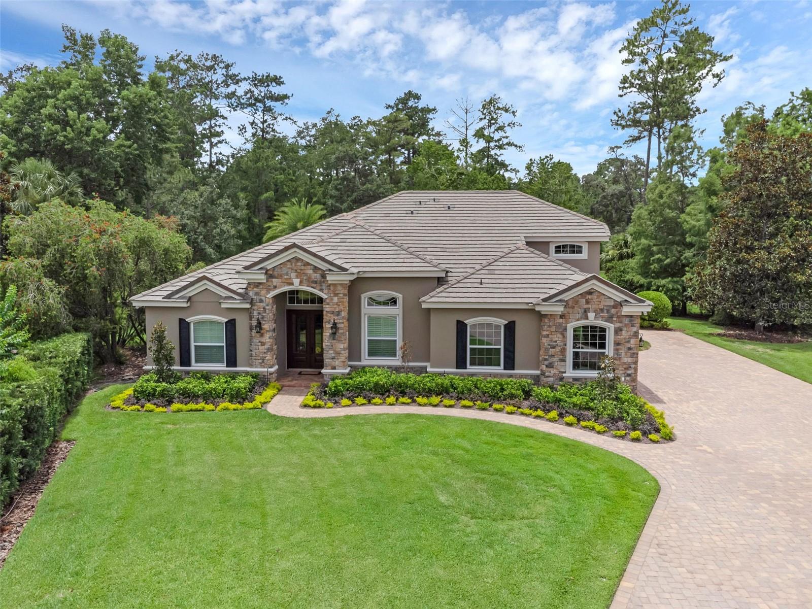 1462 PALM BAY COURT