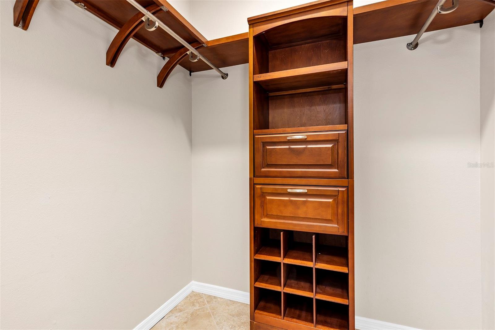 HUNTERS CREEK TR 545 - Residential