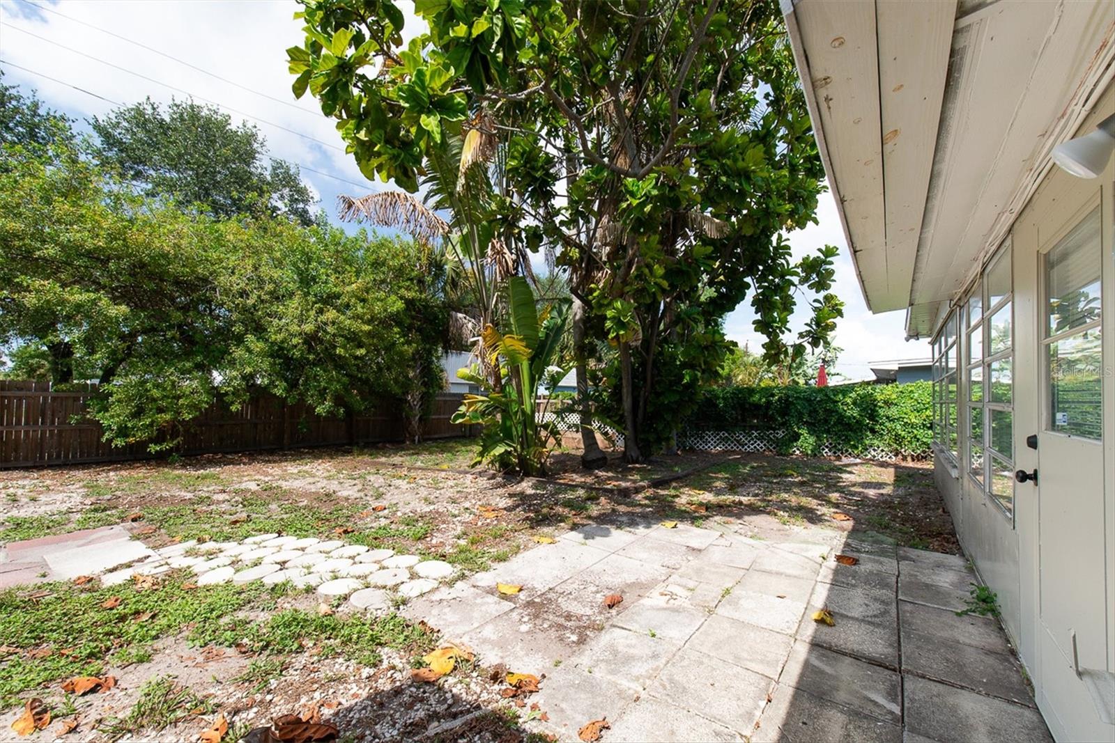 DOTSONS GROVE ESTATES - Residential
