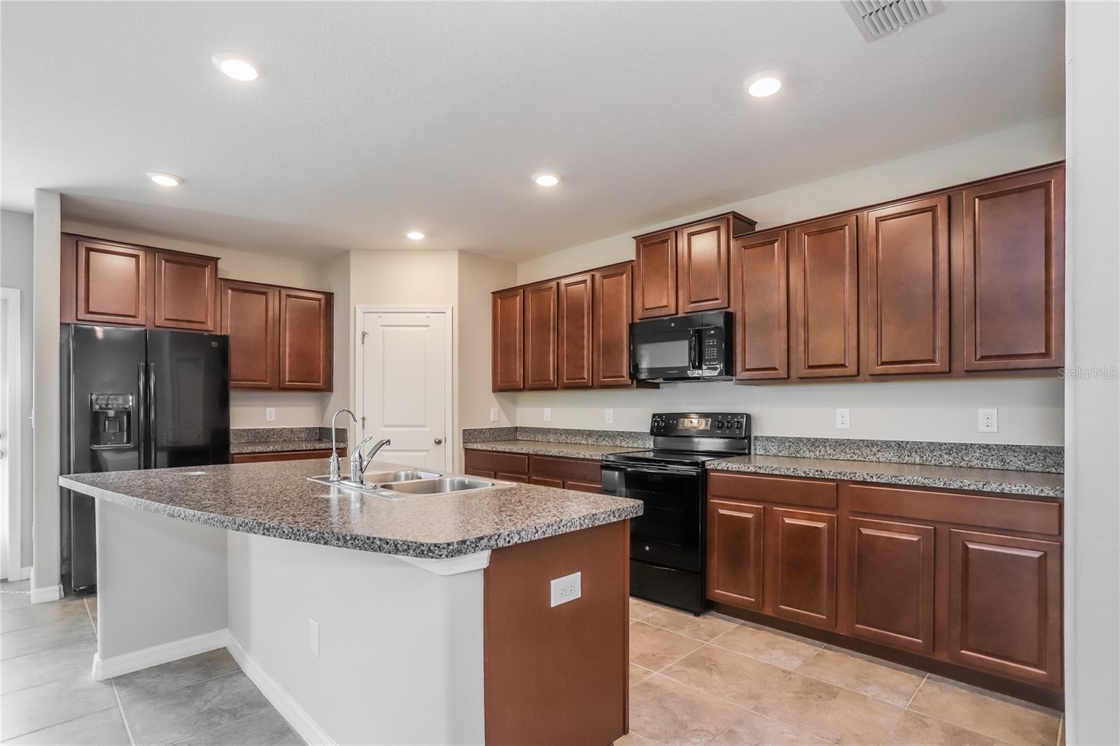 AYERSWORTH GLEN PH 3B - Residential Lease