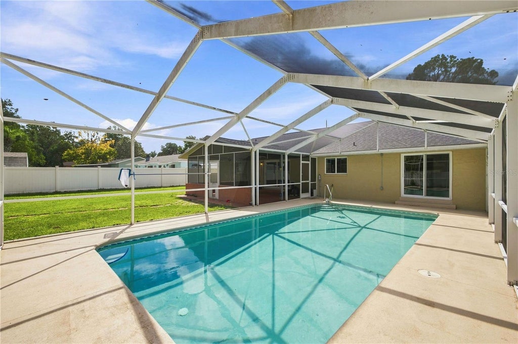 Photo of 3711 SW 25th Place, Ocala, FL 34474 (MLS # OM730090)