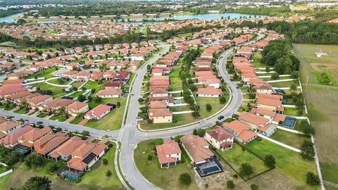 A home in LAKELAND