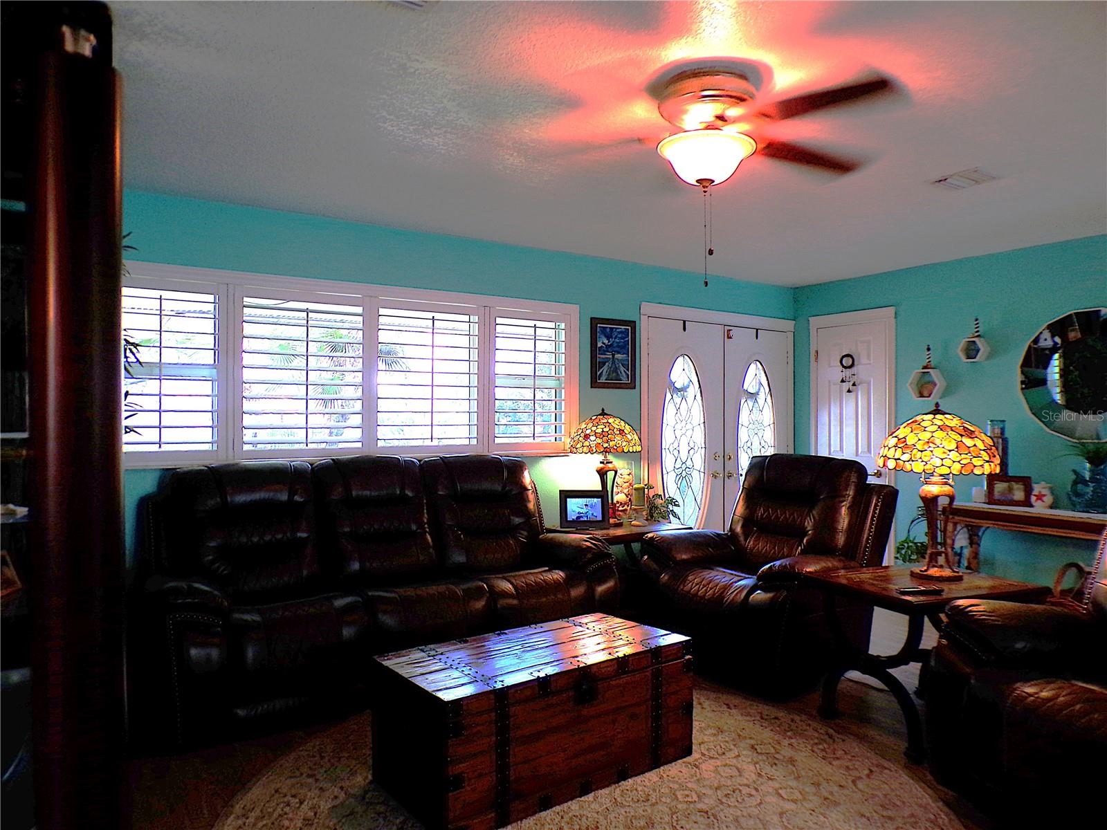 SHOREWOOD PARK - Residential