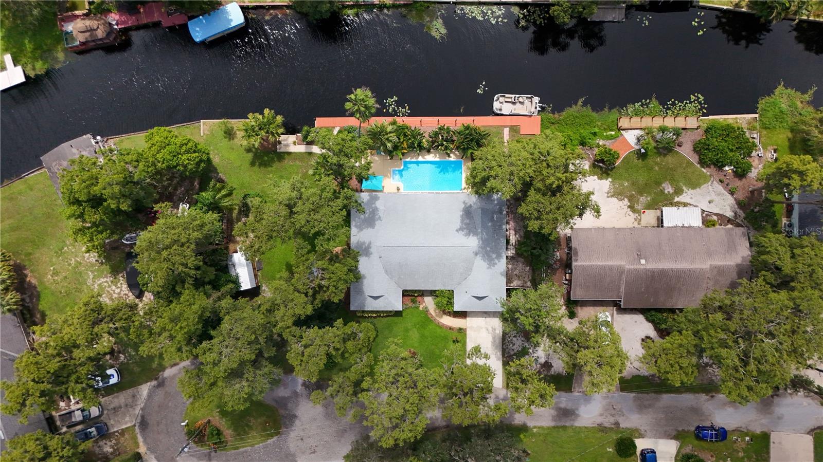 SHOREWOOD PARK - Residential