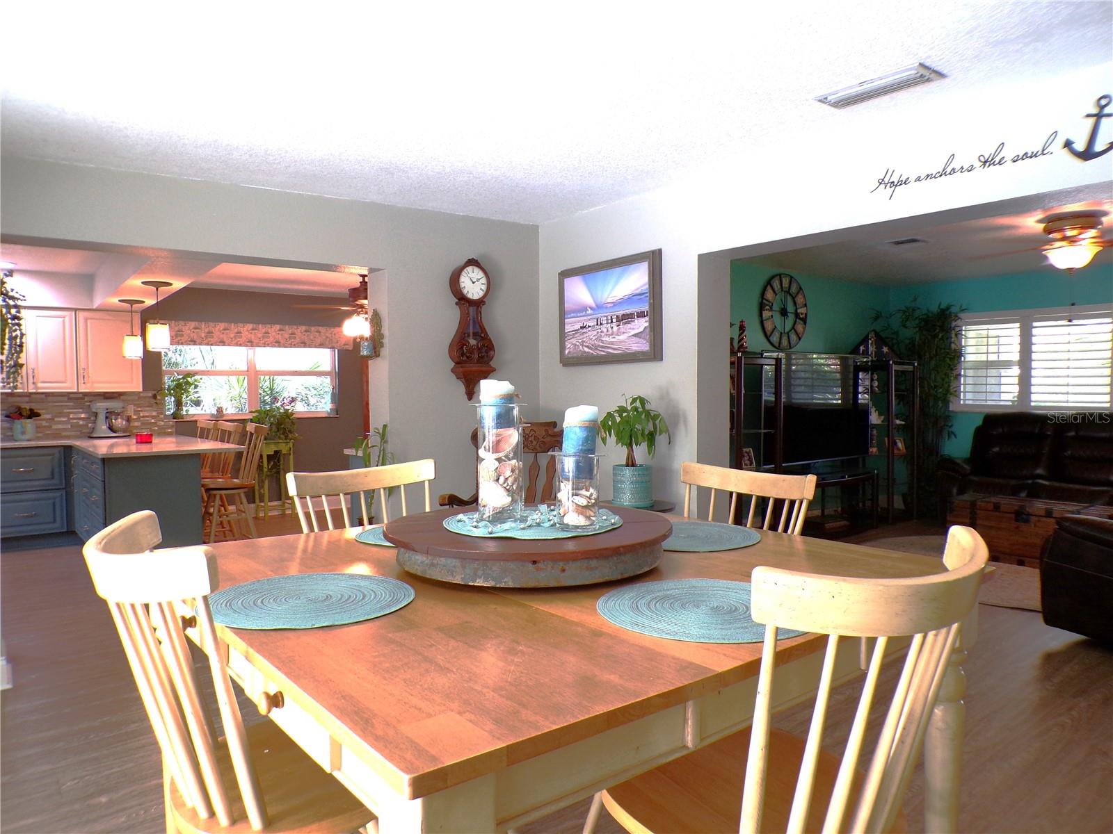 SHOREWOOD PARK - Residential