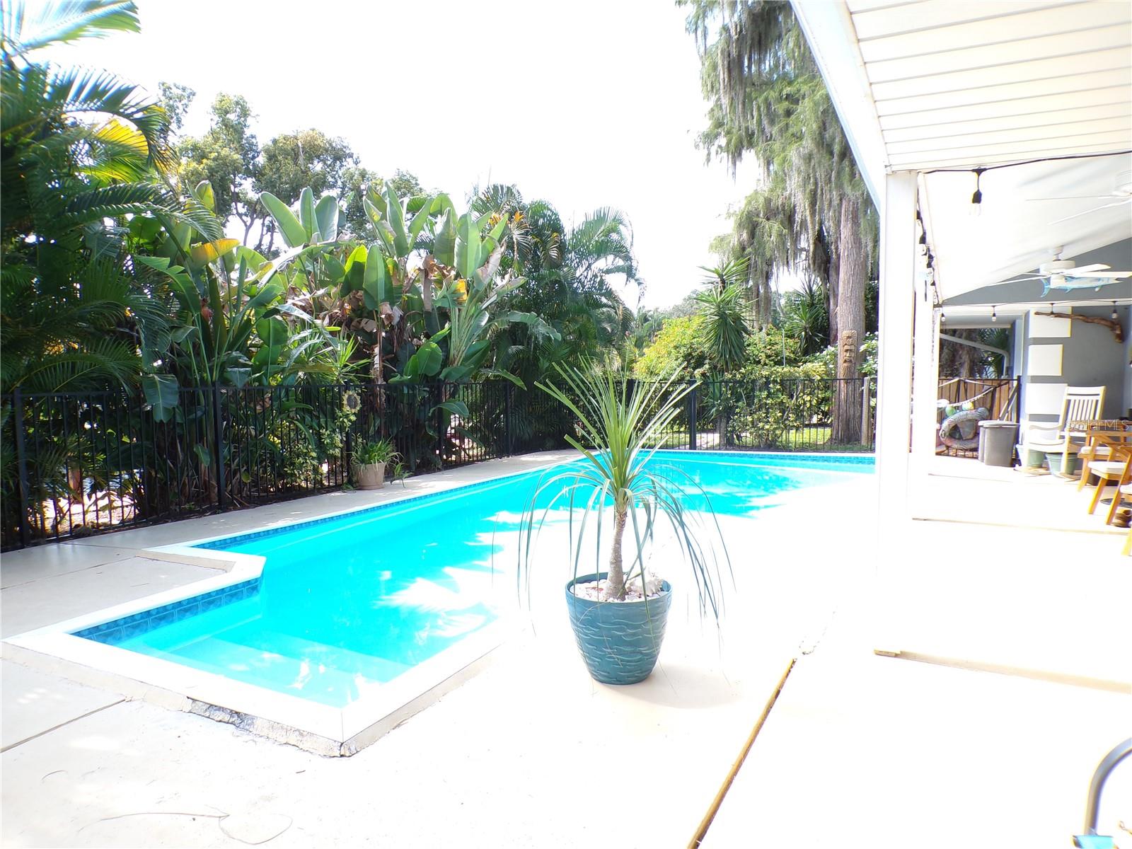 SHOREWOOD PARK - Residential