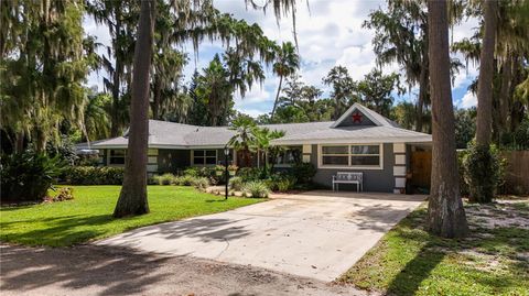 Photo of 11418 Cypress Drive, Clermont, FL 34711 (MLS # G5102082)