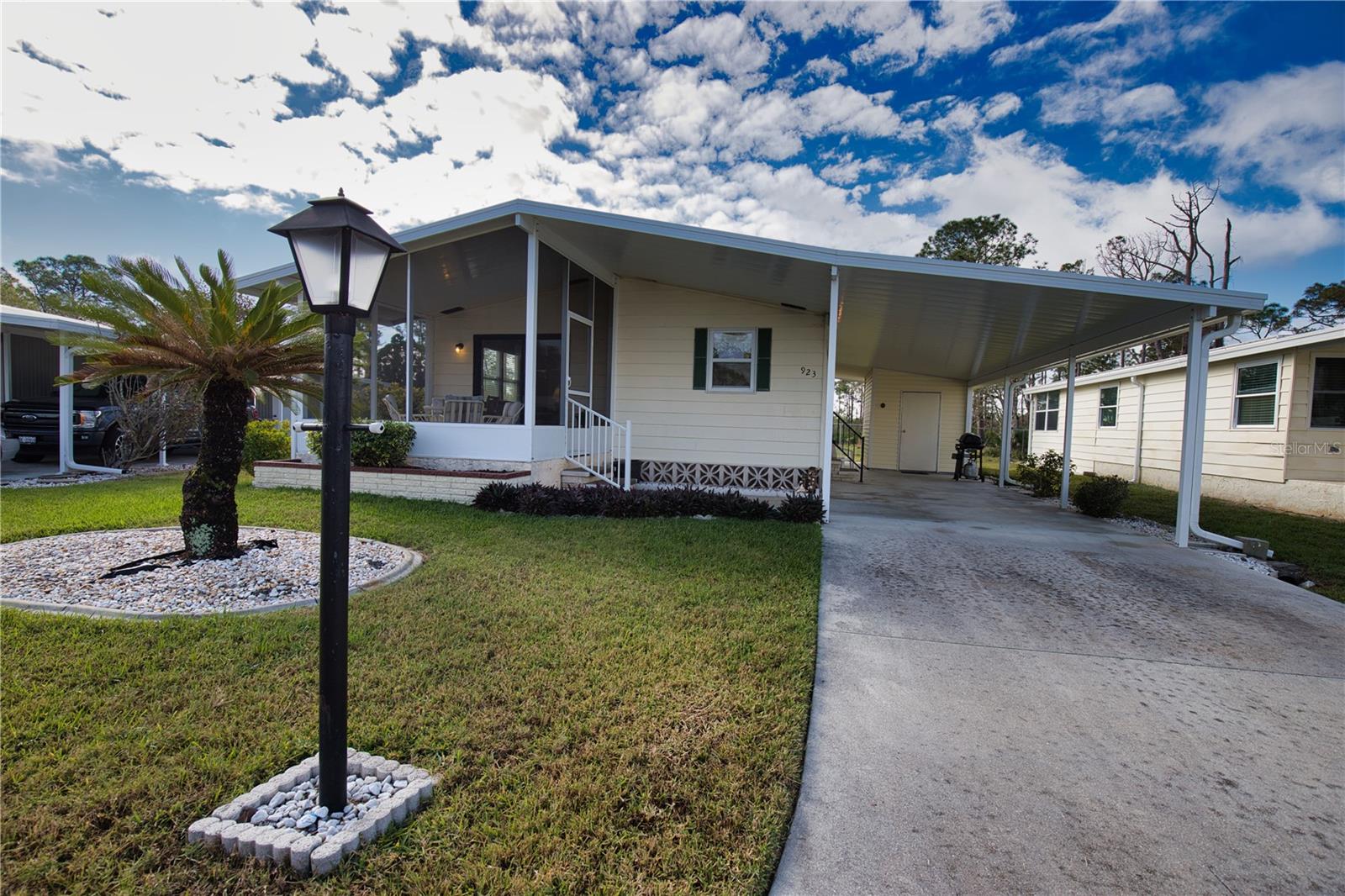 923 IGLESIA DRIVE