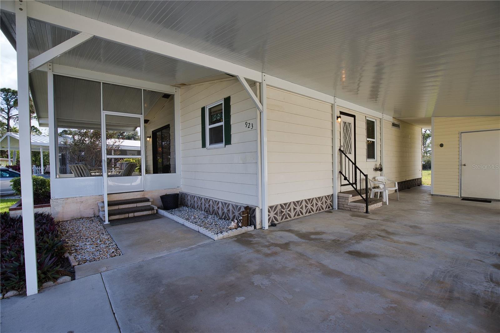 LA CASA MHP CO-OP - Residential