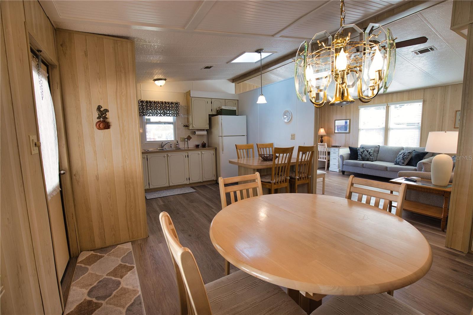 LA CASA MHP CO-OP - Residential