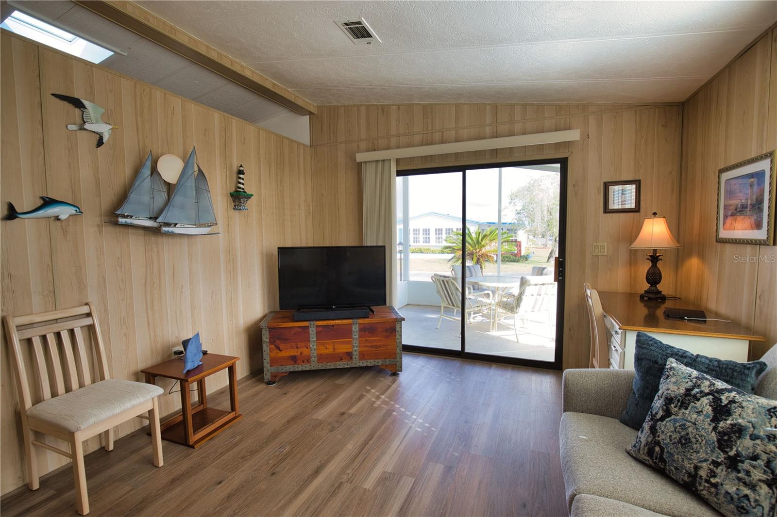 LA CASA MHP CO-OP - Residential