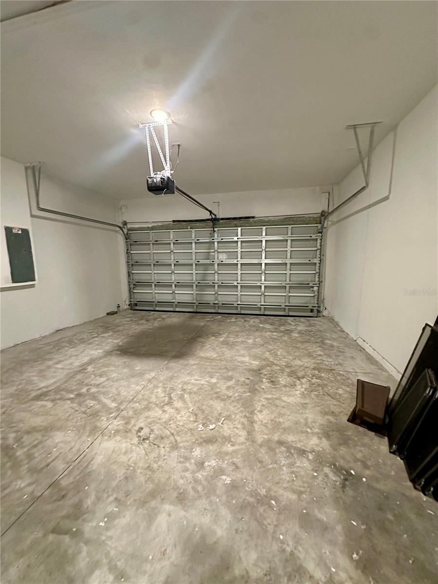 PORT CHARLOTTE SUB 30 - Residential Lease