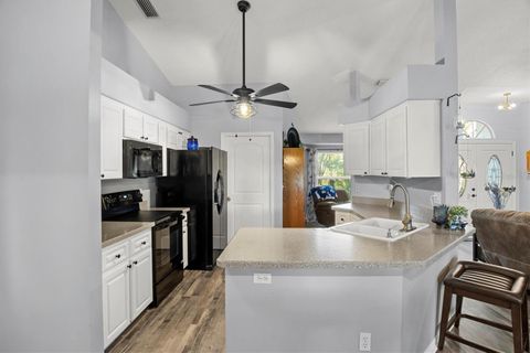 A home in ZEPHYRHILLS