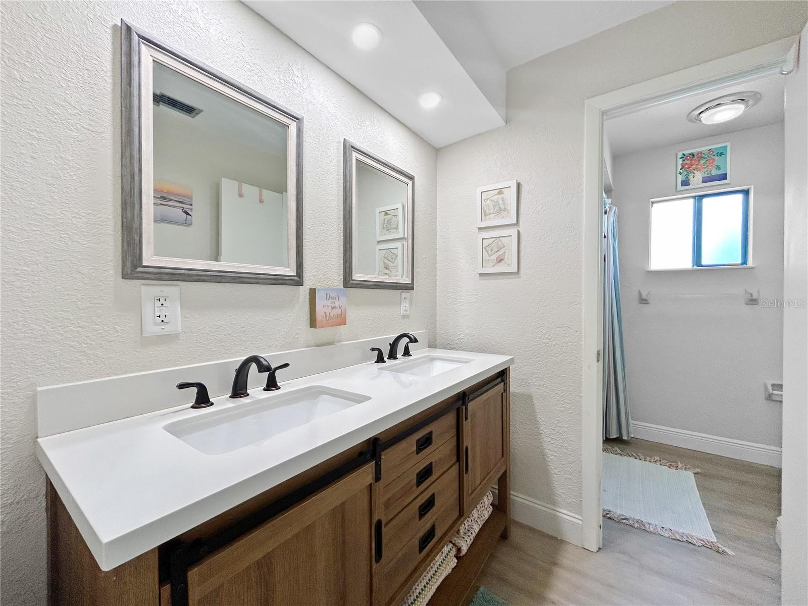 BAY COVE MANOR CONDO - Residential