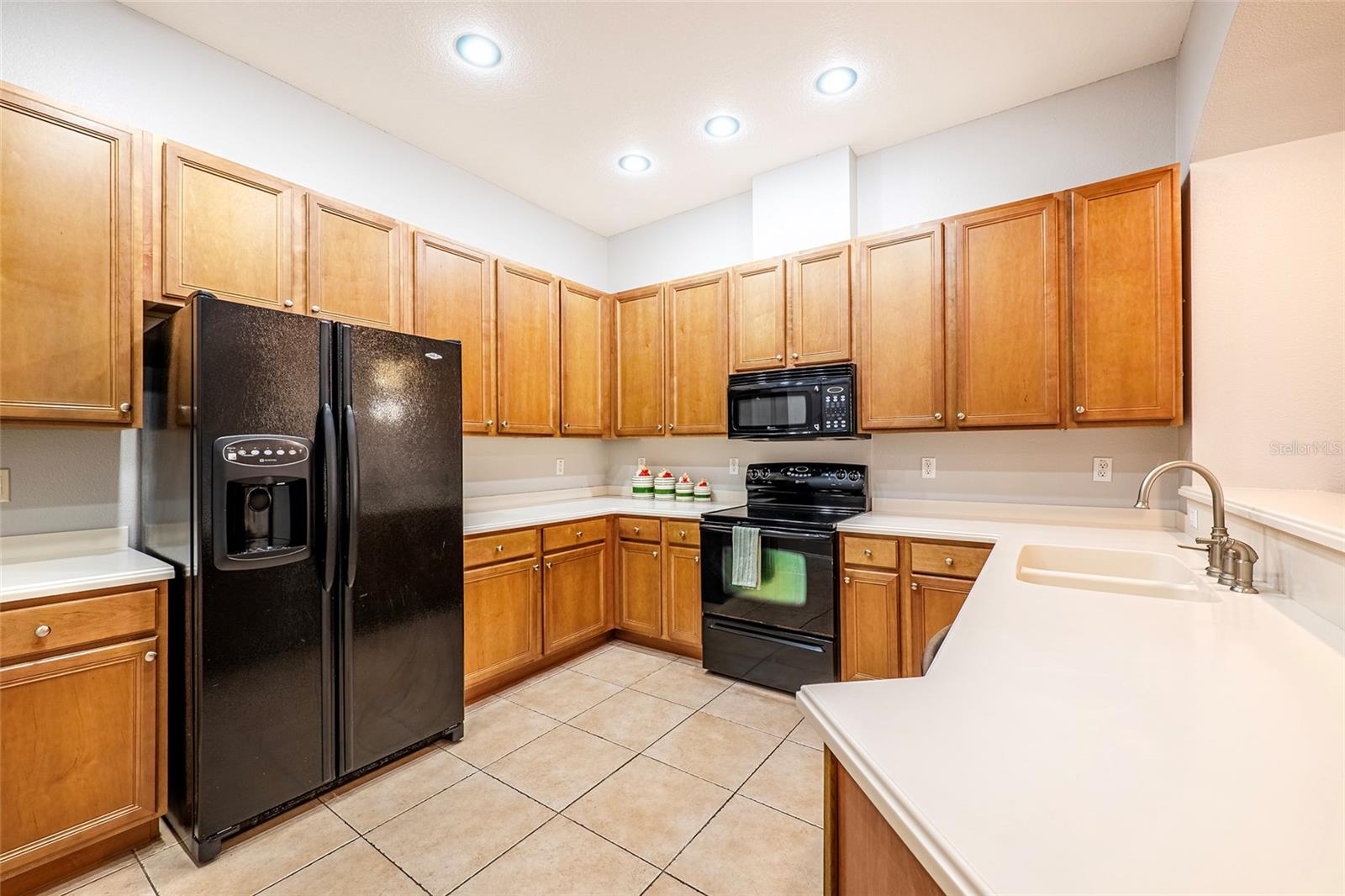 GULF HARBOR VILLAS PH 01 - Residential