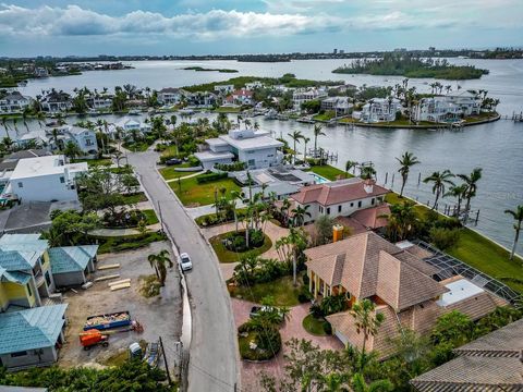 A home in SARASOTA