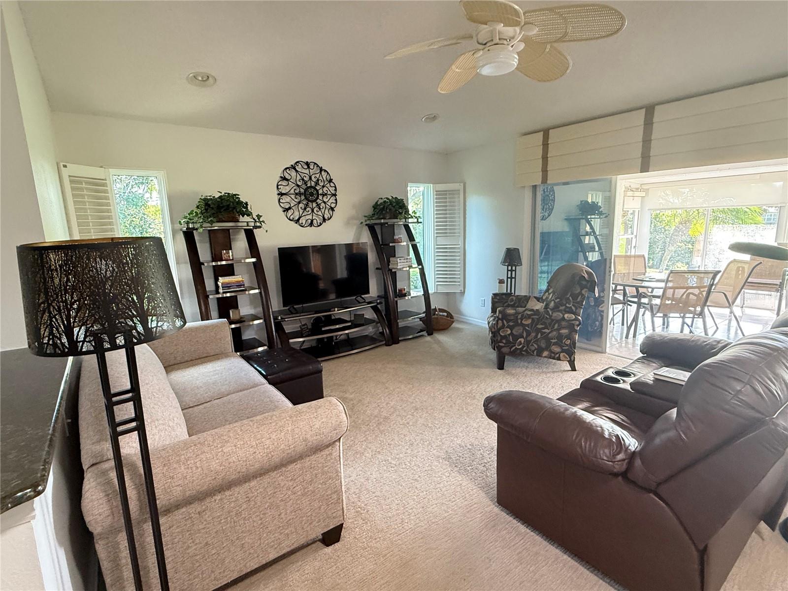 BROOKFIELD CONDO - Residential Lease