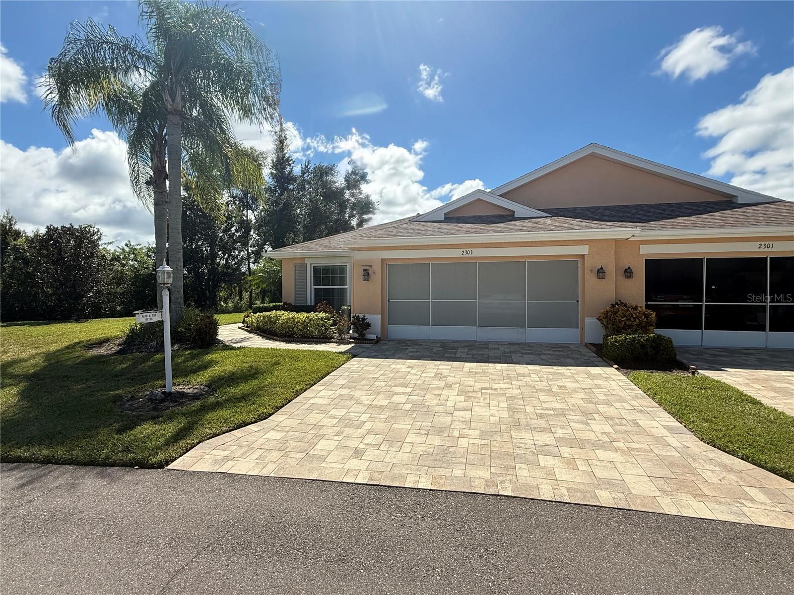 BROOKFIELD CONDO - Residential Lease