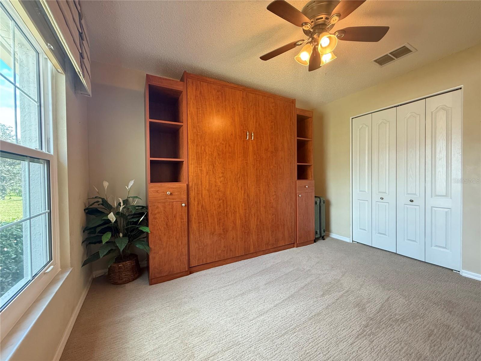 BROOKFIELD CONDO - Residential Lease