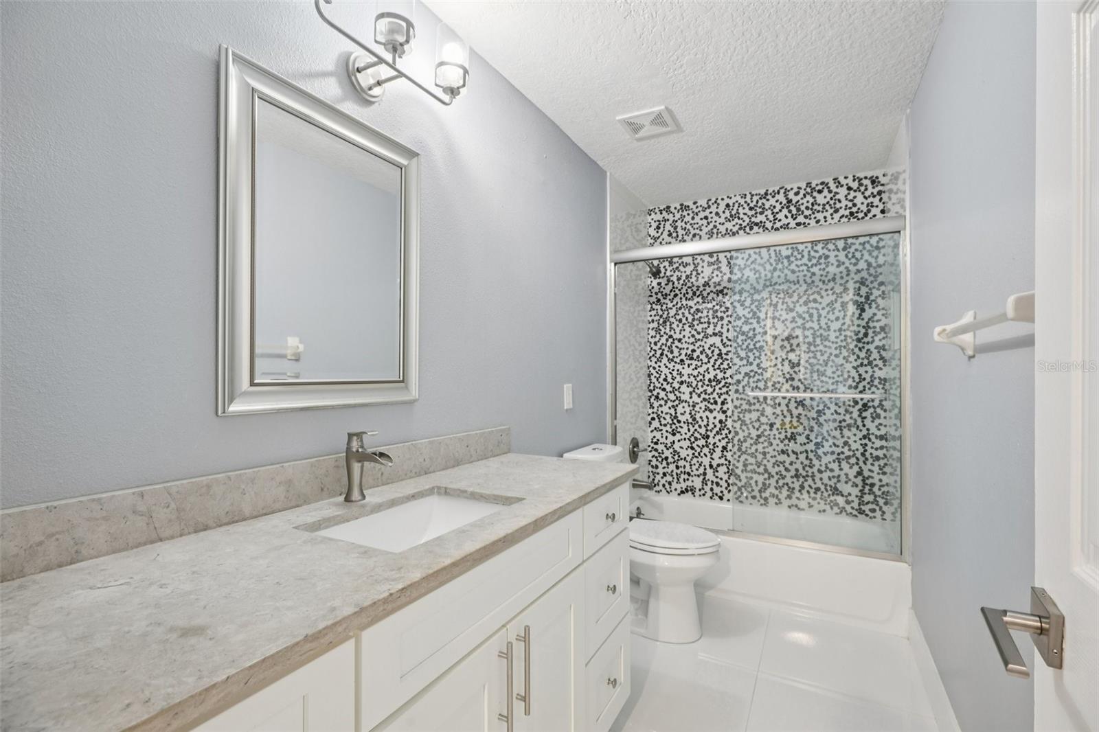 REMINGTON OAKS - Residential