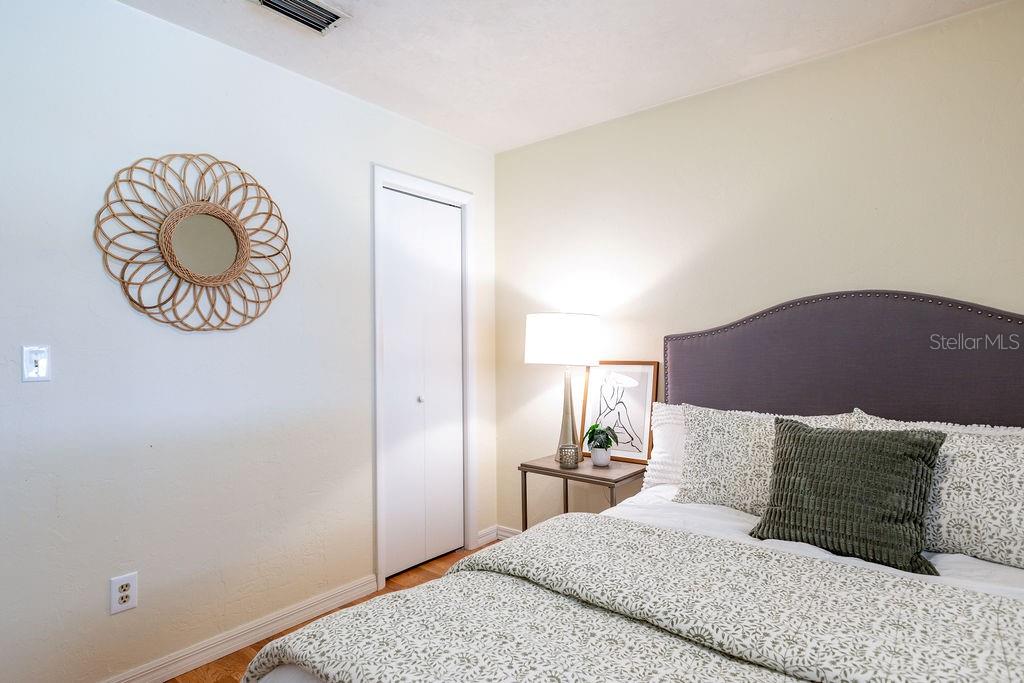 NORTHWOOD - Residential