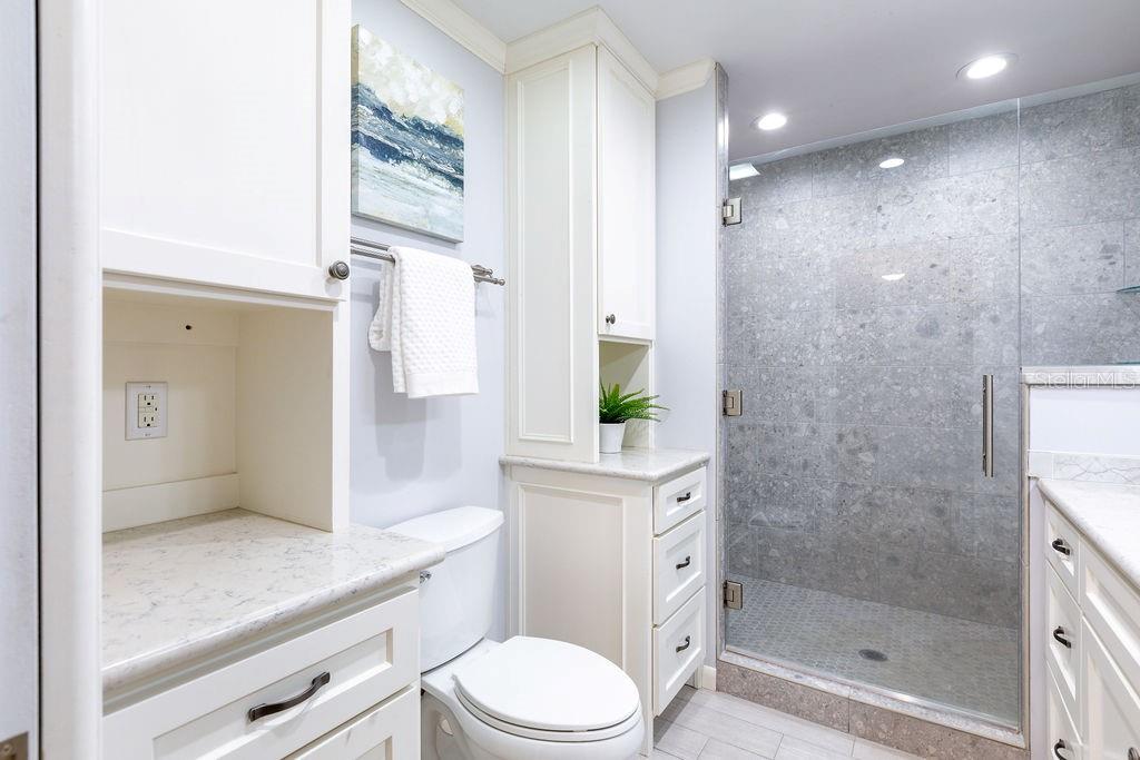 NORTHWOOD - Residential
