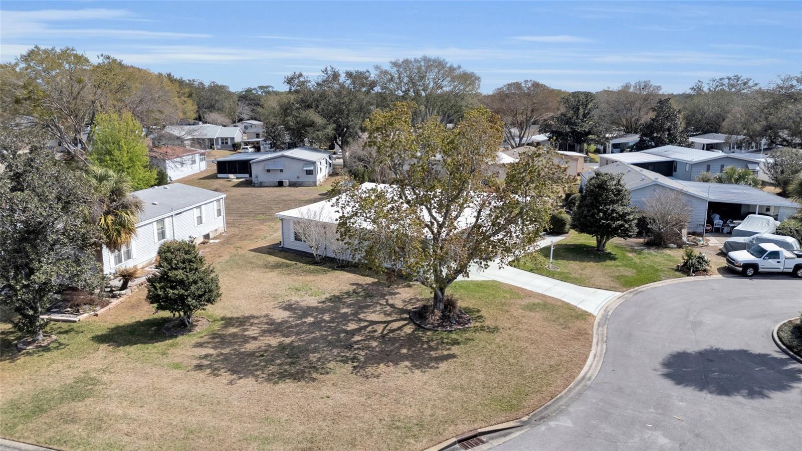 LADY LAKE ORANGE BLOSSOM GARDENS - Residential