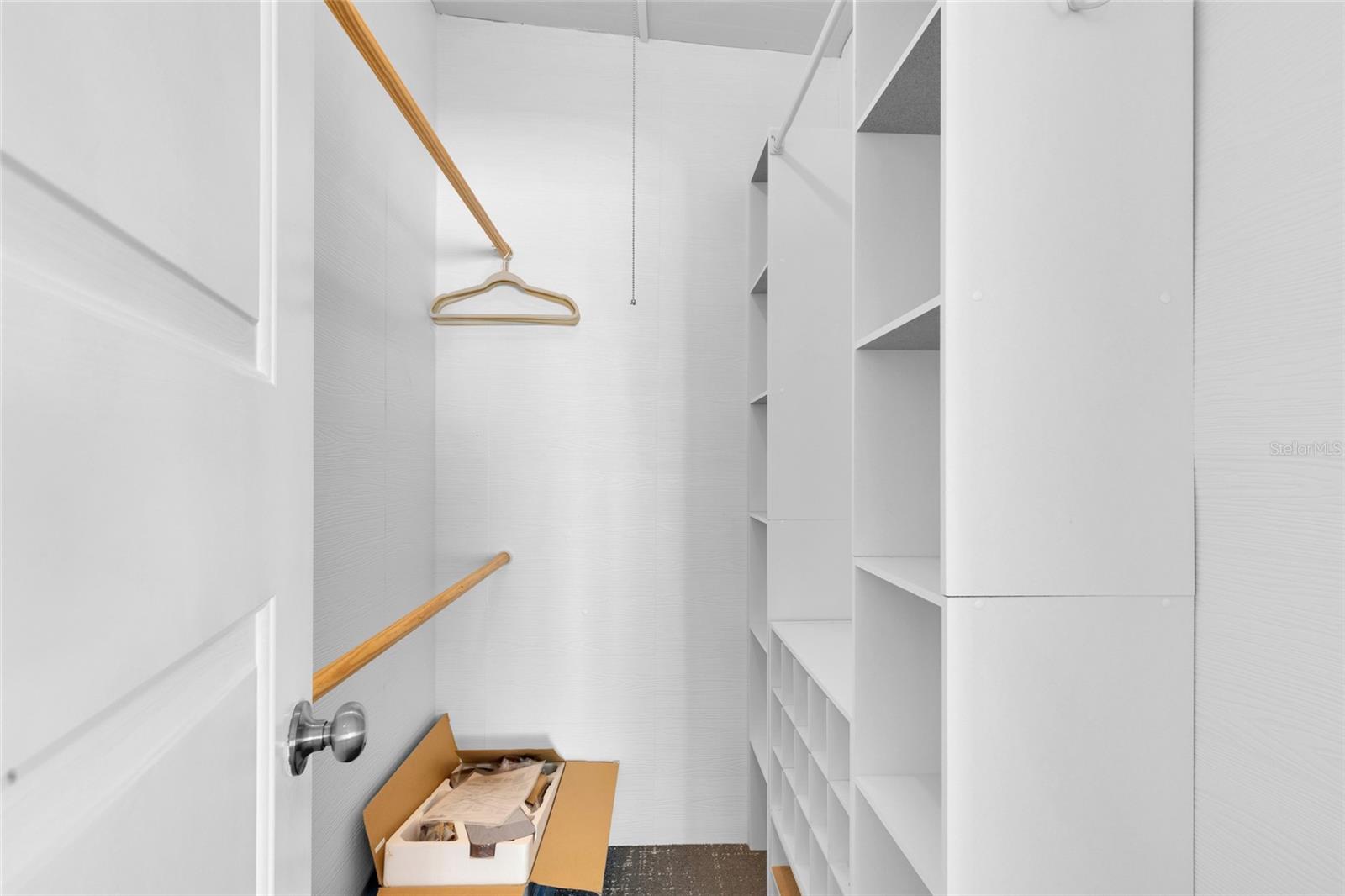 LADY LAKE ORANGE BLOSSOM GARDENS - Residential