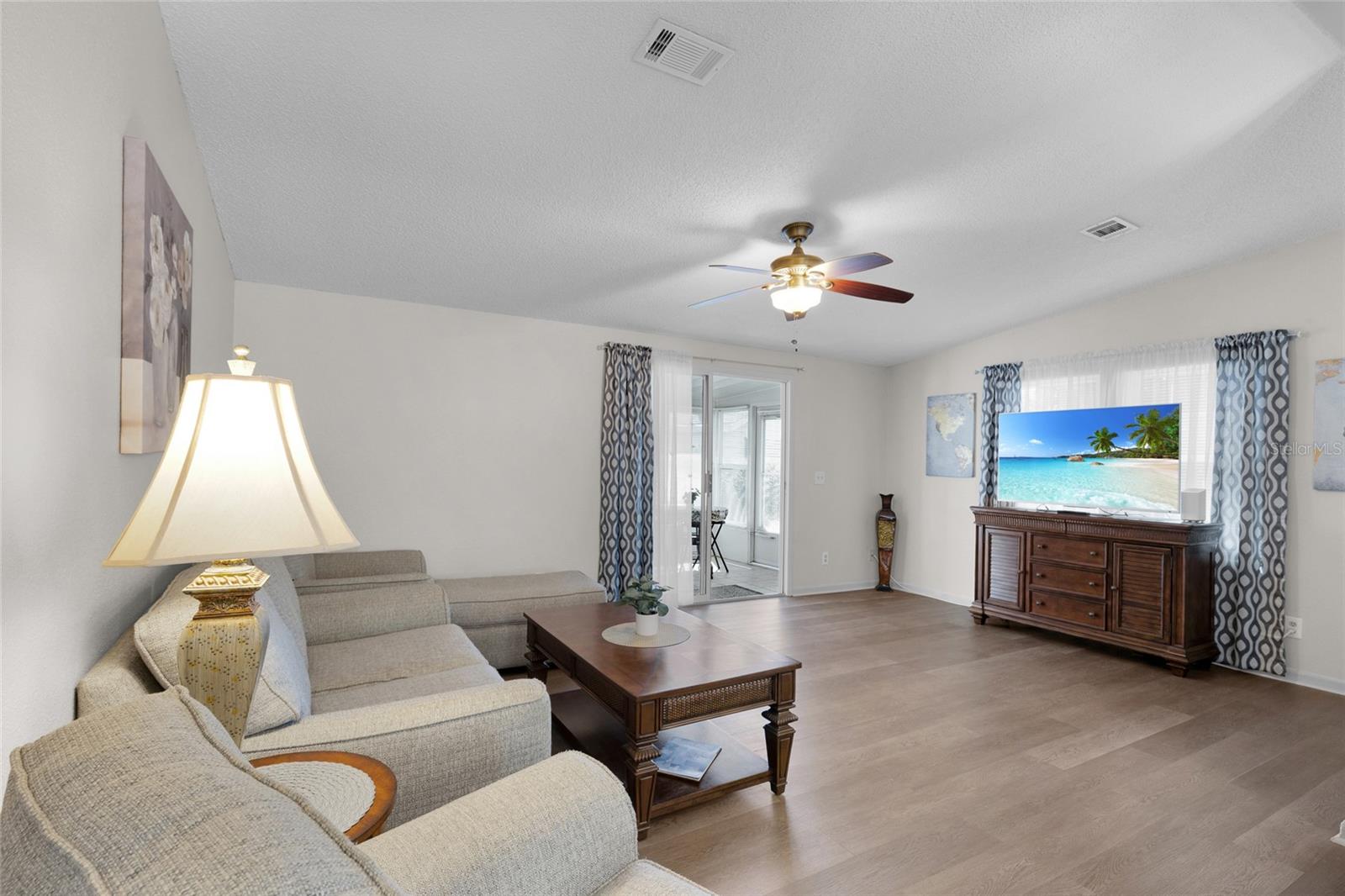 LADY LAKE ORANGE BLOSSOM GARDENS - Residential